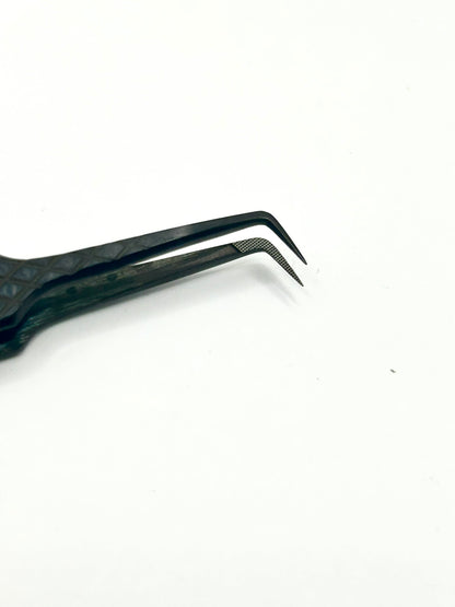 The Clutch Fiber Tweezer